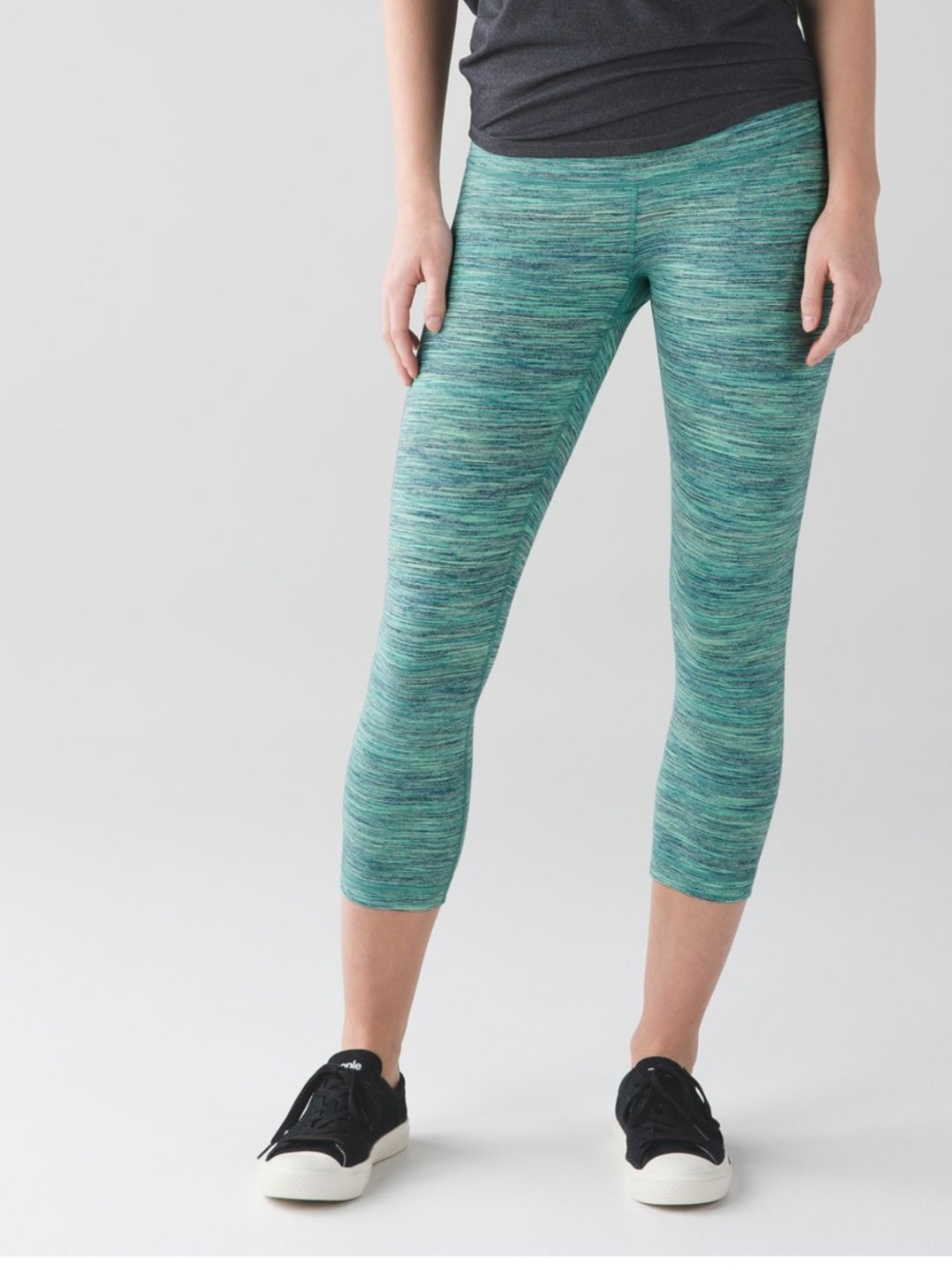 Lululemon Wonder Under Capri Leggings Teal & Aqua Space Dye